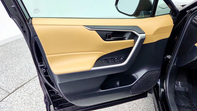 2023 Toyota RAV4 LE AWD w/ Blind Spot Monitor - 23009478 - 9