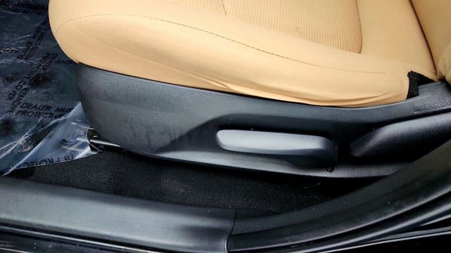 2023 Toyota RAV4 LE AWD w/ Blind Spot Monitor - 23009478 - 10