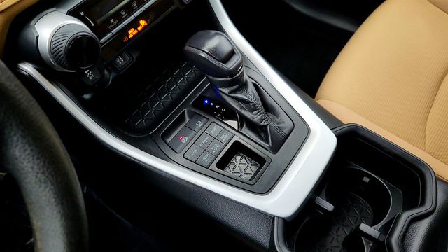 2023 Toyota RAV4 LE AWD w/ Blind Spot Monitor - 23009478 - 15