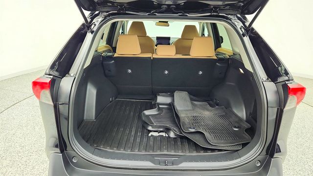 2023 Toyota RAV4 LE AWD w/ Blind Spot Monitor - 23009478 - 18