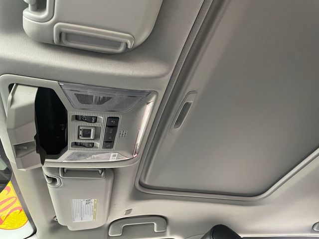 2023 Toyota RAV4 Limited AWD - 22981521 - 29