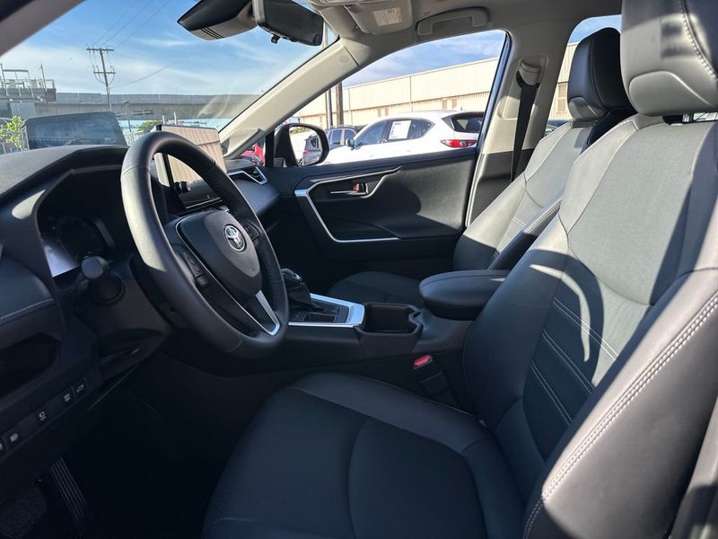 2023 Toyota RAV4 Limited FWD - 22961724 - 11