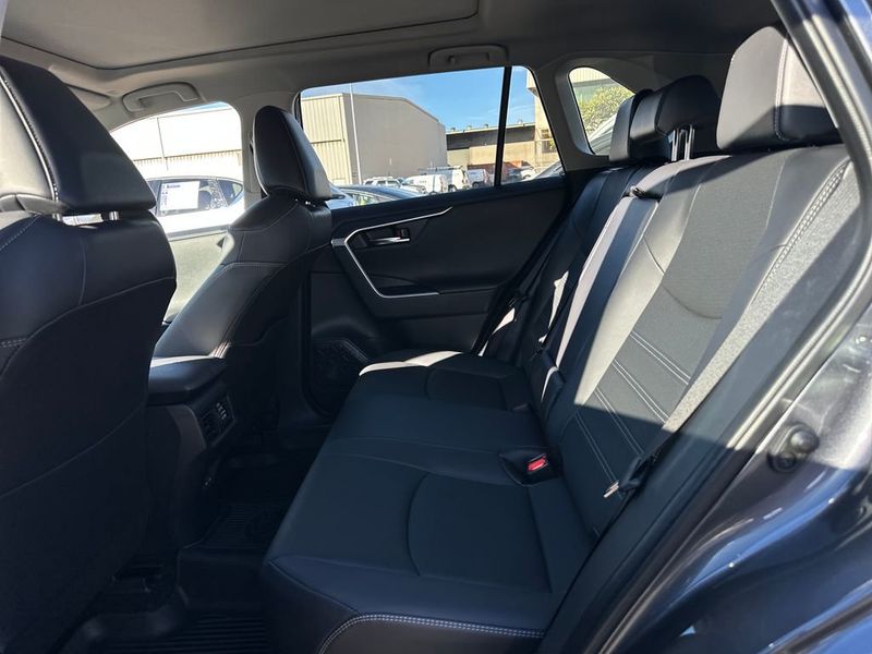 2023 Toyota RAV4 Limited FWD - 22961724 - 13