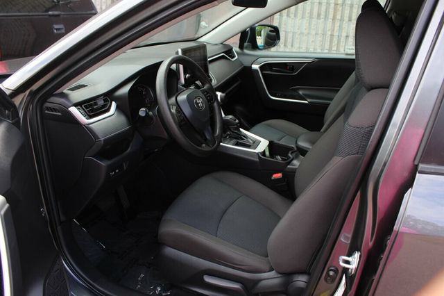 2023 Toyota RAV4 ONE OWNER LE SUV - 23040263 - 23