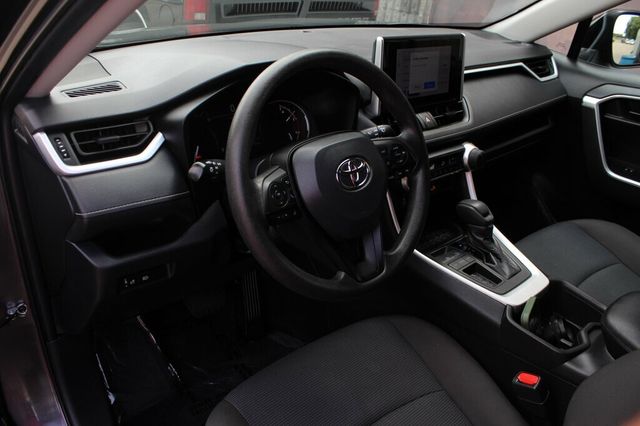 2023 Toyota RAV4 ONE OWNER LE SUV - 23040263 - 24