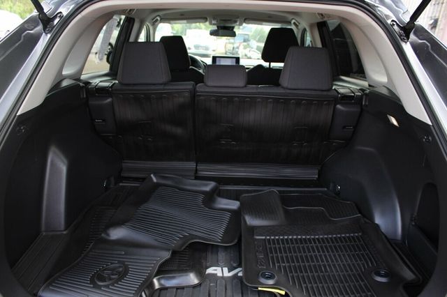 2023 Toyota RAV4 ONE OWNER LE SUV - 23040263 - 29