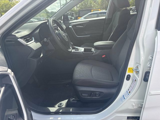 2023 Toyota RAV4 XLE AWD - 23021538 - 4