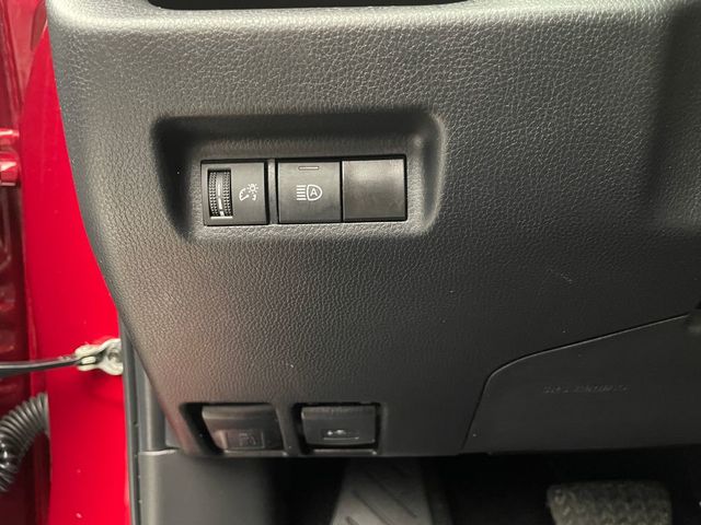 2023 Toyota RAV4 XLE AWD - 23025037 - 19