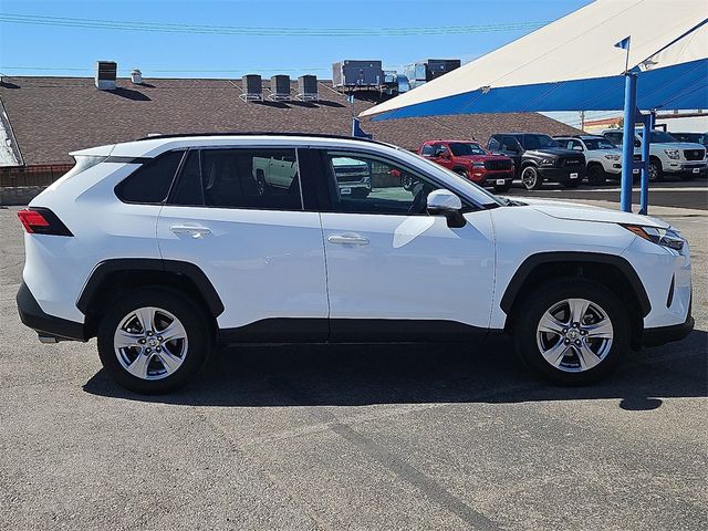 2023 Toyota RAV4 XLE FWD - 22921818 - 4