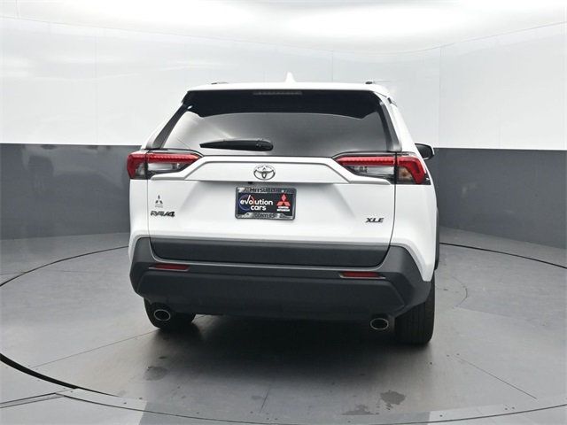 2023 Toyota RAV4 XLE FWD - 22957332 - 32