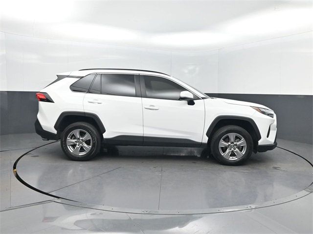 2023 Toyota RAV4 XLE FWD - 22957332 - 34