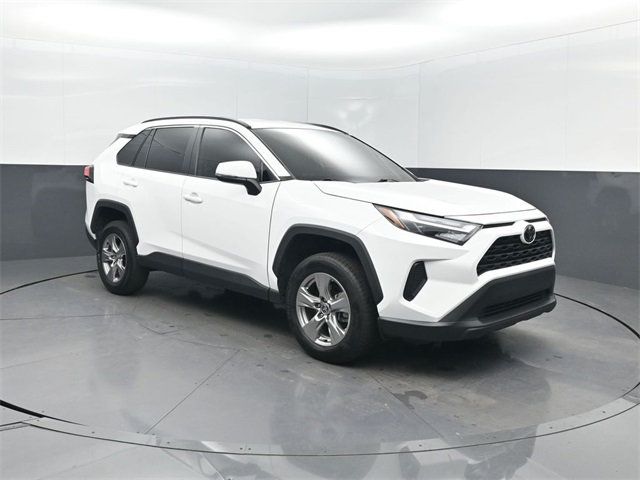 2023 Toyota RAV4 XLE FWD - 22957332 - 35