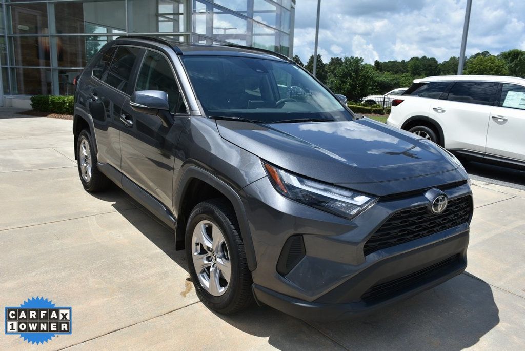 2023 Toyota RAV4 XLE photo 10