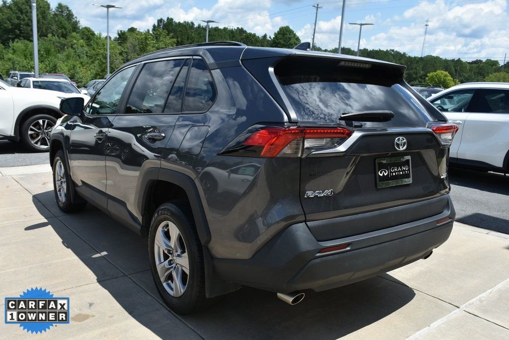 2023 Toyota RAV4 XLE photo 14
