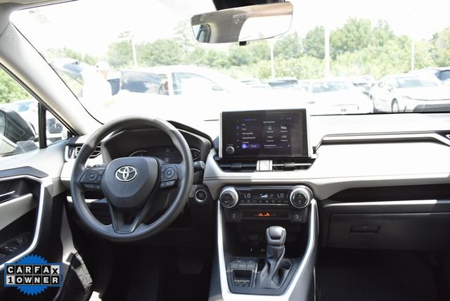 2023 Toyota RAV4 XLE FWD - 22882435 - 18