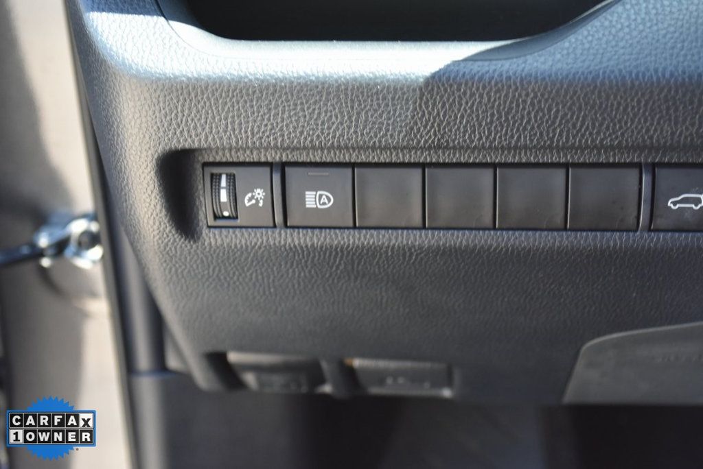 2023 Toyota RAV4 XLE photo 26