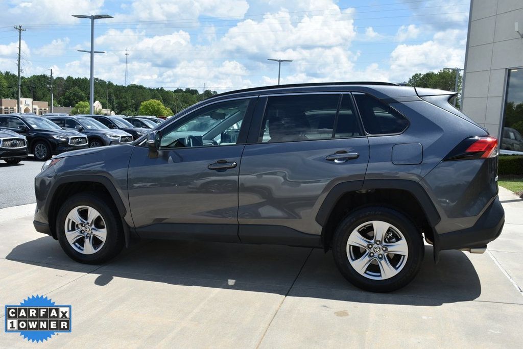 2023 Toyota RAV4 XLE photo 8