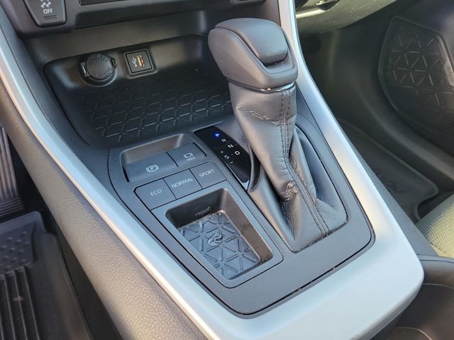 2023 Toyota RAV4 XLE FWD - 22944104 - 11