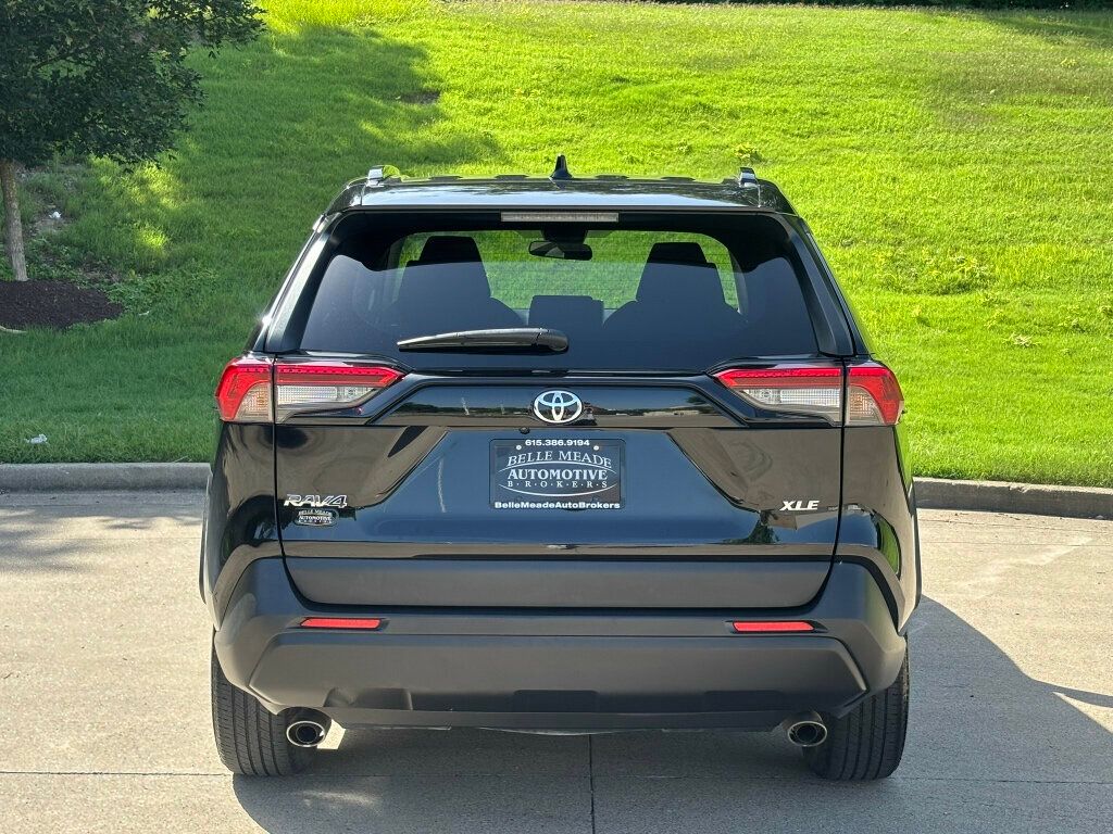 2023 Toyota RAV4 XLE FWD - 23047659 - 13