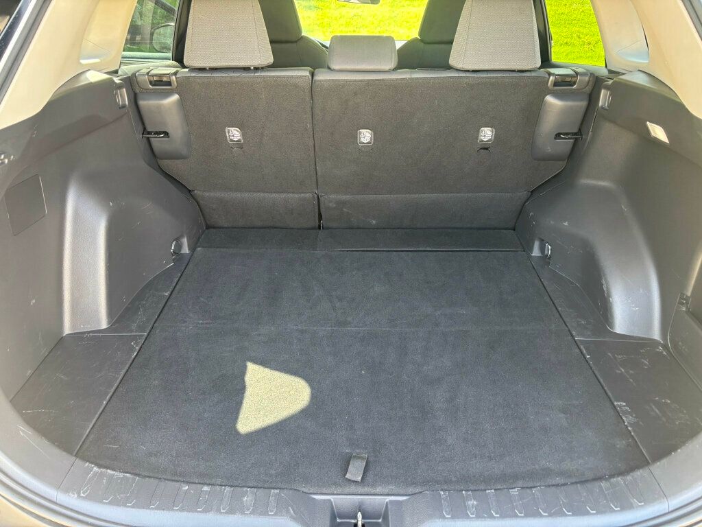 2023 Toyota RAV4 XLE FWD - 23047659 - 16