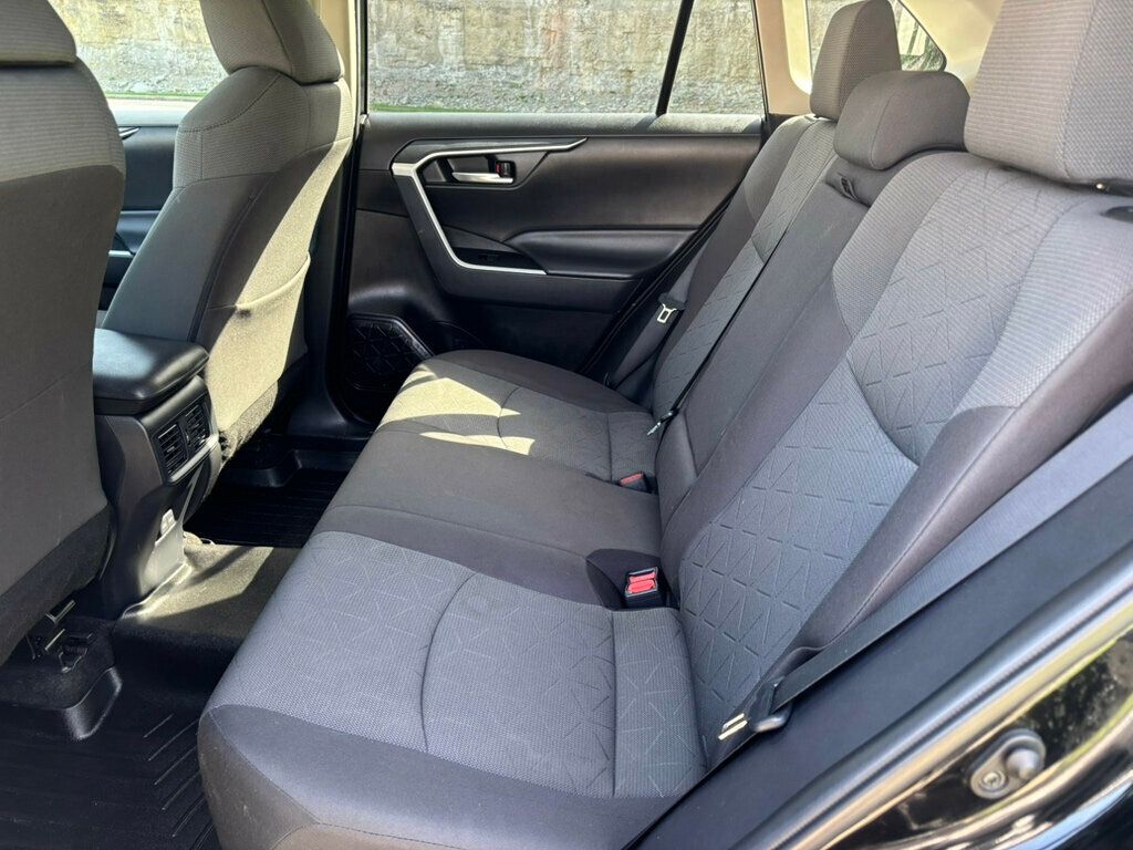 2023 Toyota RAV4 XLE FWD - 23047659 - 4