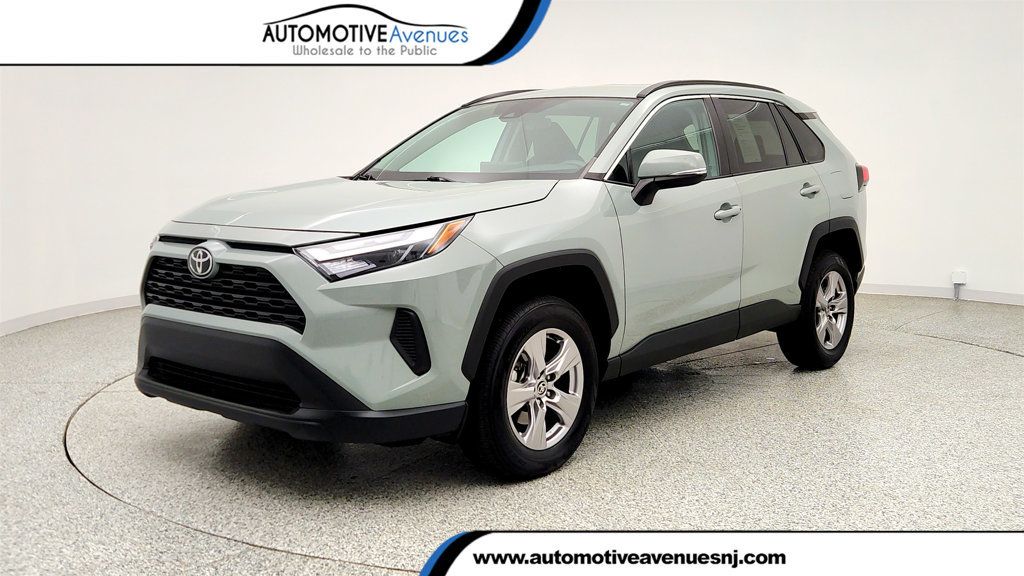 2023 Toyota RAV4 XLE FWD - 23022889 | Video 1
