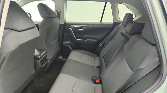 2023 Toyota RAV4 XLE FWD - 23022889 - 18