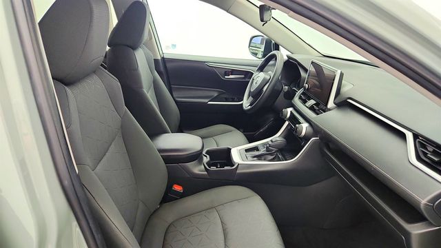 2023 Toyota RAV4 XLE FWD - 23022889 - 21
