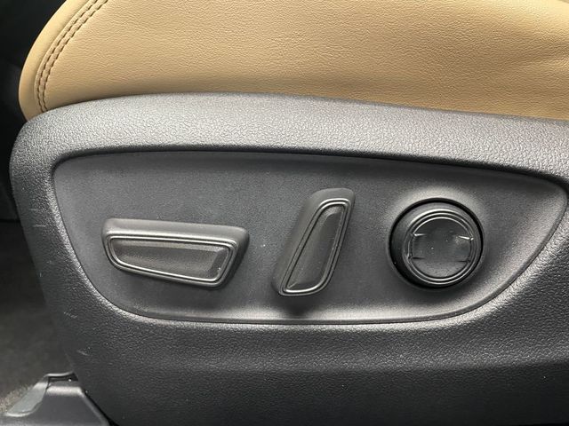2023 Toyota RAV4 XLE Premium AWD - 22975370 - 13