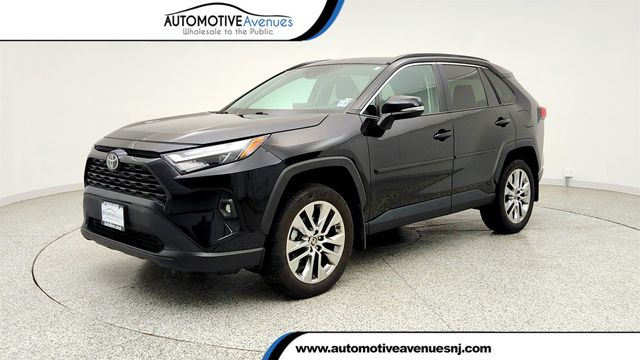 2023 Toyota RAV4 XLE Premium AWD w/ Weather Package - 23023565 - 0