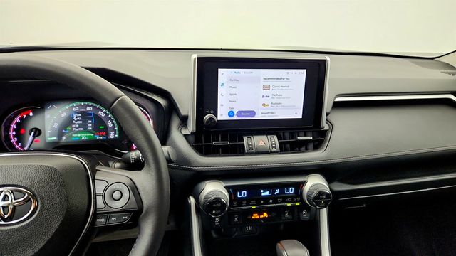 2023 Toyota RAV4 XLE Premium AWD w/ Weather Package - 23023565 - 17