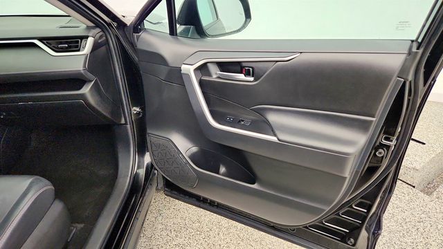 2023 Toyota RAV4 XLE Premium AWD w/ Weather Package - 23023565 - 25