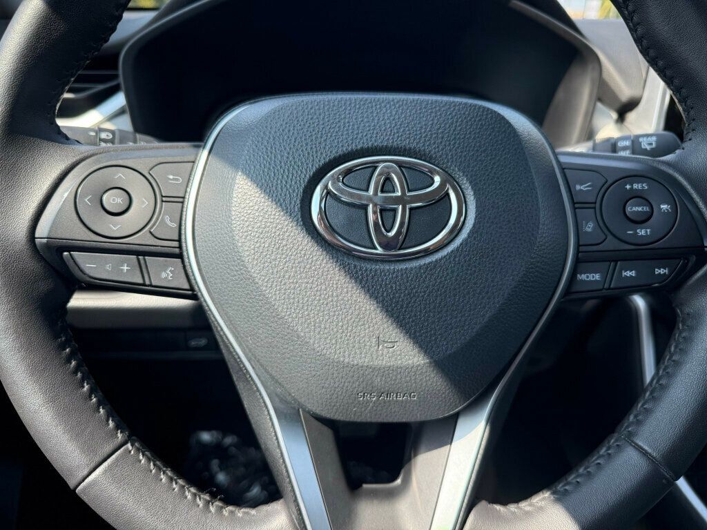 2023 Toyota RAV4 XLE Premium photo 20