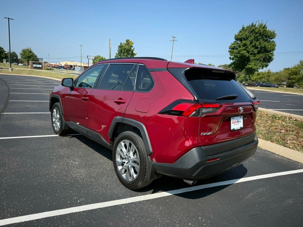 2023 Toyota RAV4 XLE Premium photo 6