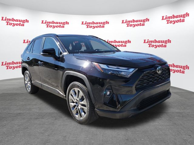 2023 Toyota RAV4 XLE Premium FWD - 22944911 - 19