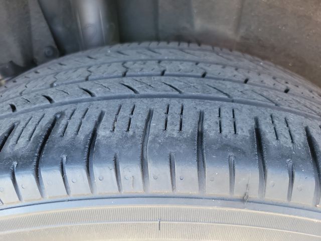 2023 Toyota RAV4 XLE Premium FWD - 22944911 - 27