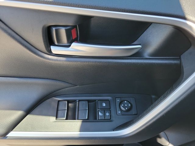 2023 Toyota RAV4 XLE Premium FWD - 22944911 - 6