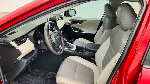 2023 Toyota RAV4 XLE Premium FWD - 23011323 - 19