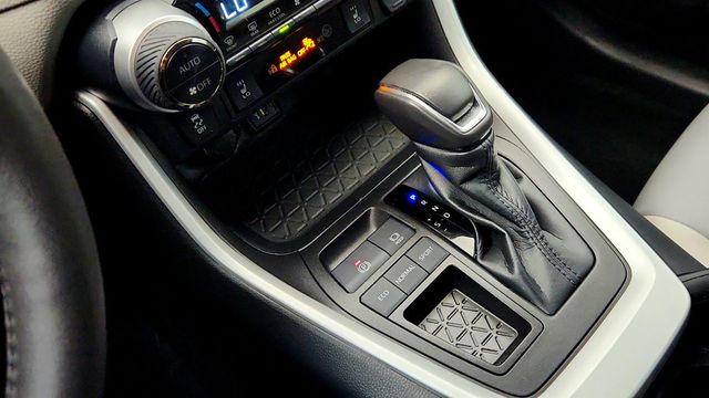 2023 Toyota RAV4 XLE Premium w/ Weather Package - 23011323 - 16