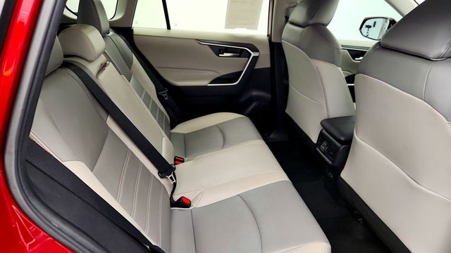 2023 Toyota RAV4 XLE Premium w/ Weather Package - 23011323 - 22