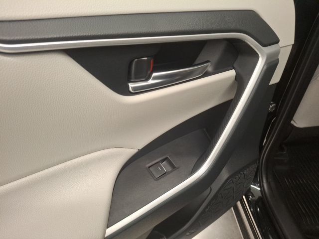 2023 Toyota RAV4 Hybrid XLE - 23078538 - 32