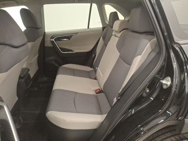 2023 Toyota RAV4 Hybrid XLE - 23078538 - 33