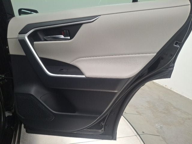 2023 Toyota RAV4 Hybrid XLE - 23078538 - 36