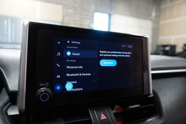 2023 Toyota RAV4 Prime SE - 22998725 - 11