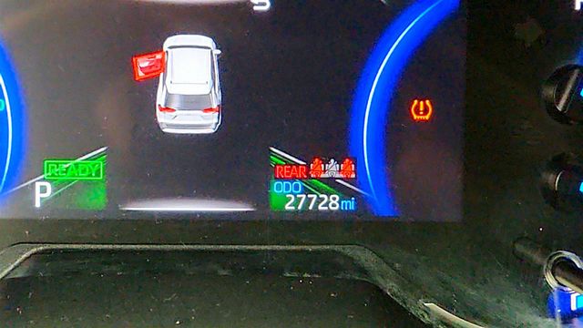 2023 Toyota RAV4 Prime SE w/ Weather & Moonroof Pkg - 23079079 - 16