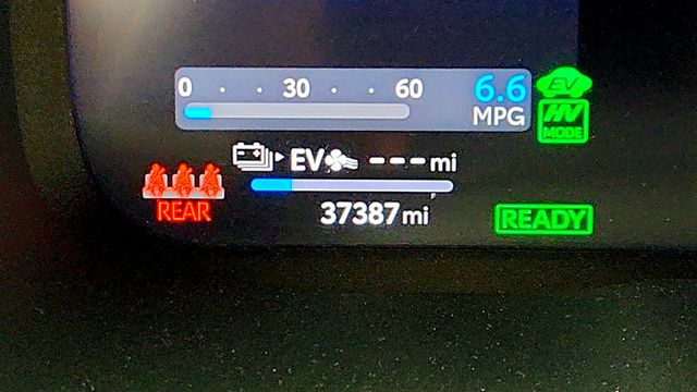 2023 Toyota RAV4 Prime XSE w/ Heated Rear Seats & Weather Package - 23017588 - 15