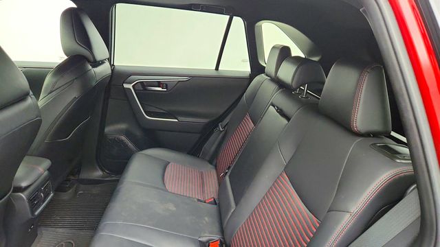 2023 Toyota RAV4 Prime XSE w/ Heated Rear Seats & Weather Package - 23017588 - 18
