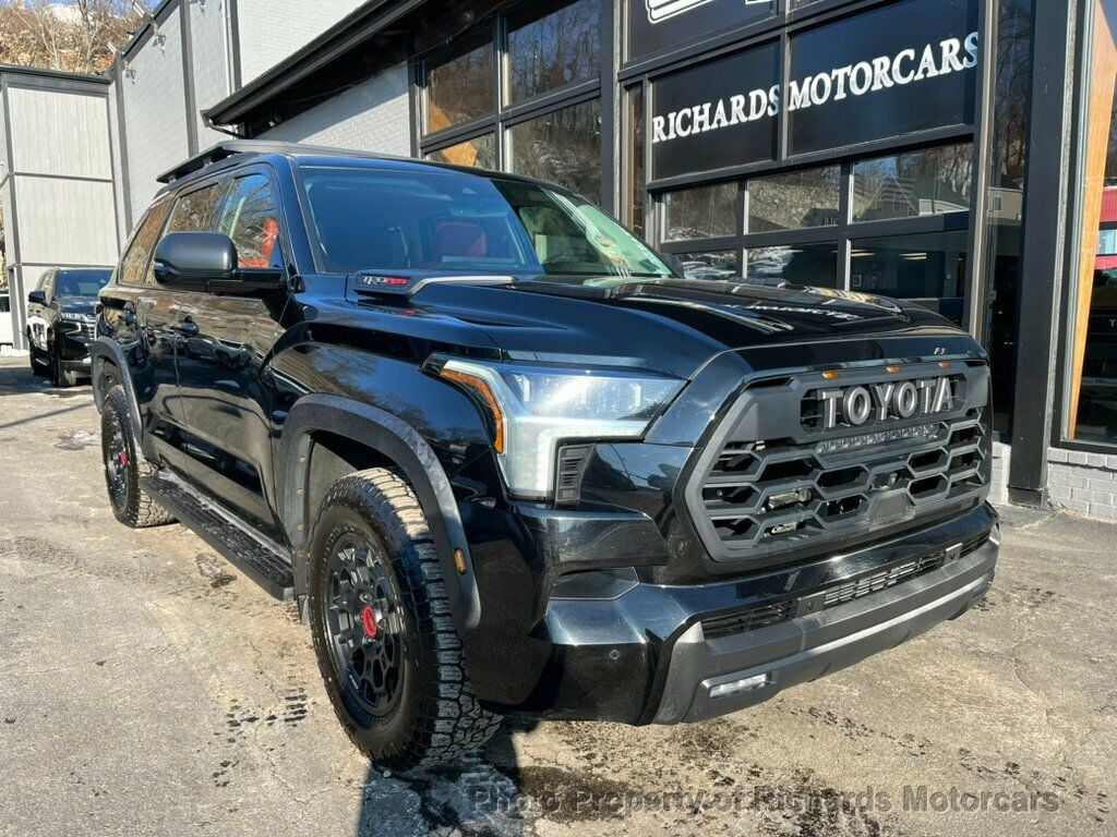 2023 Toyota Sequoia  - 22755657 - 0