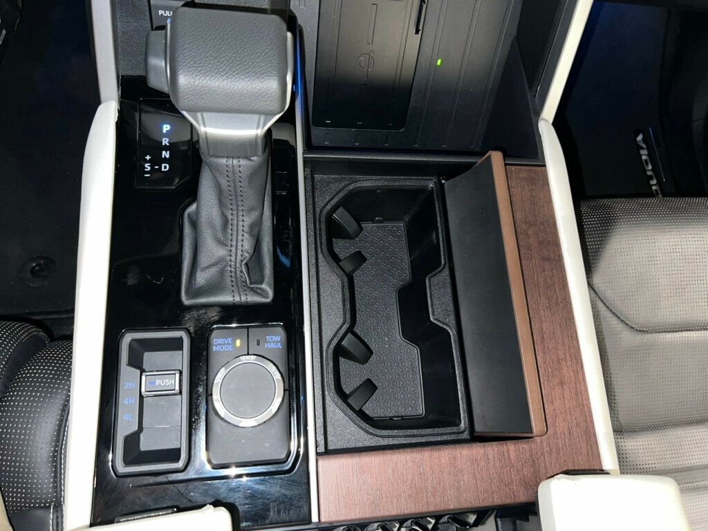 2023 Toyota Sequoia Capstone/4WD/Htd&CldSeats/PanoRoof/AdapCruise/HeadUpDisplay/NAV - 22935479 - 23