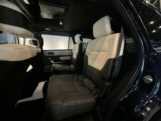 2023 Toyota Sequoia Capstone/4WD/Htd&CldSeats/PanoRoof/AdapCruise/HeadUpDisplay/NAV - 22935479 - 27